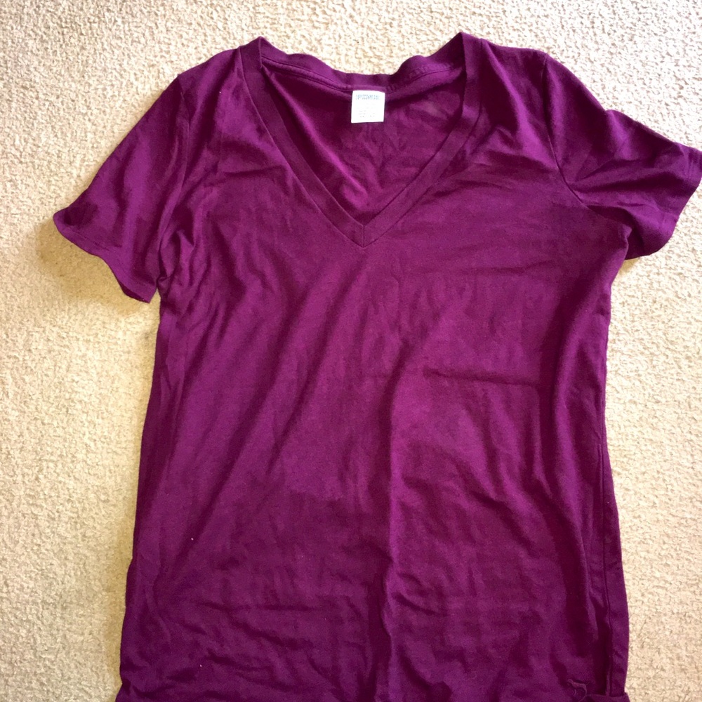 Plum PINK vneck